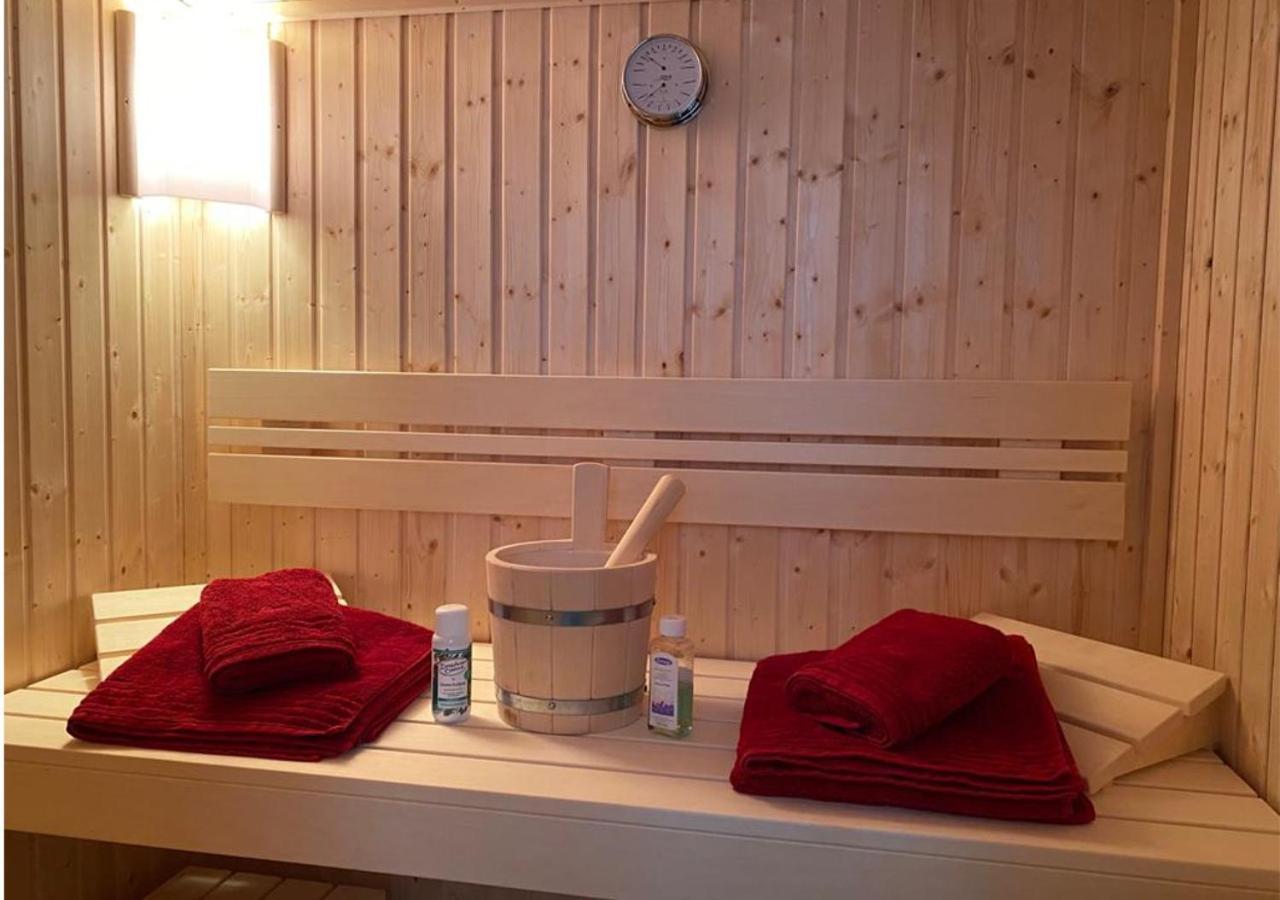 Modernes Reetdach-Ostseeferienhaus Bella Mare, Insel Usedom Mit Sauna, Kamin & Sonnenterrasse Zirchow Bagian luar foto