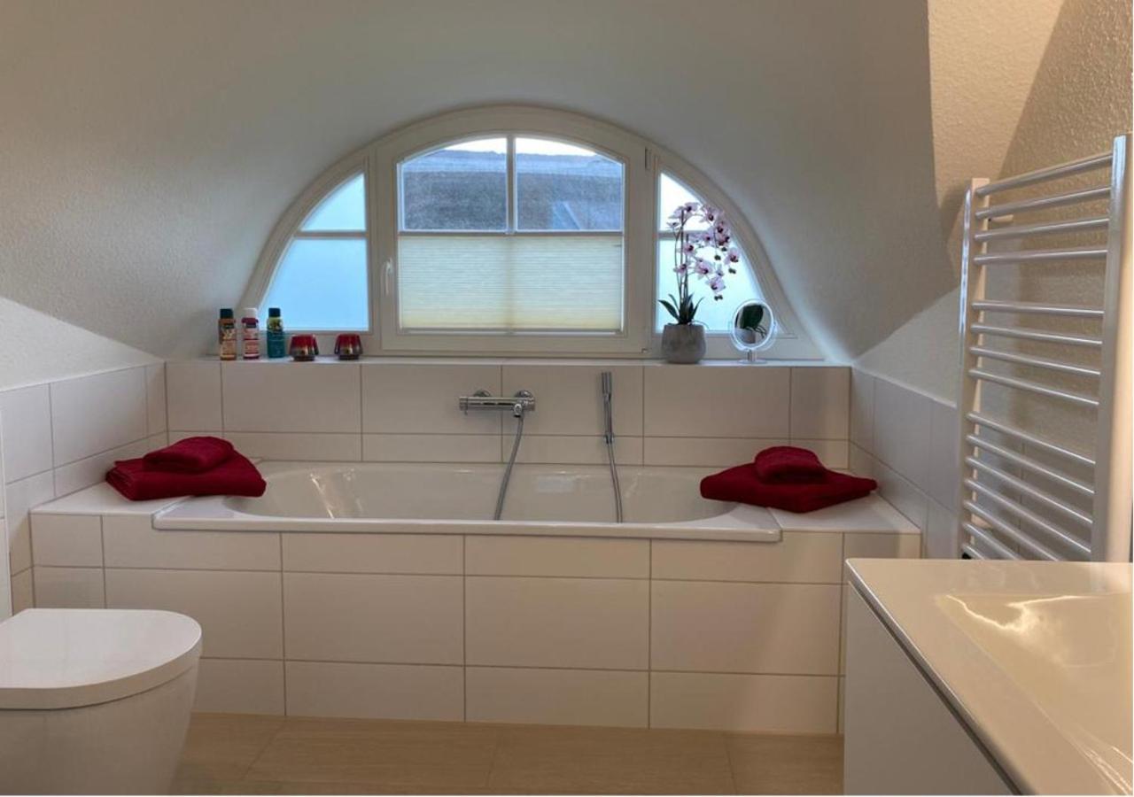 Modernes Reetdach-Ostseeferienhaus Bella Mare, Insel Usedom Mit Sauna, Kamin & Sonnenterrasse Zirchow Bagian luar foto