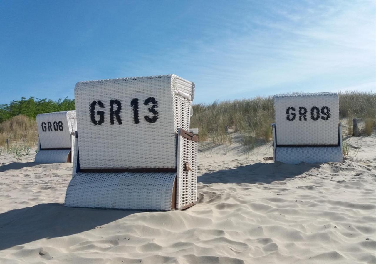 Modernes Reetdach-Ostseeferienhaus Bella Mare, Insel Usedom Mit Sauna, Kamin & Sonnenterrasse Zirchow Bagian luar foto